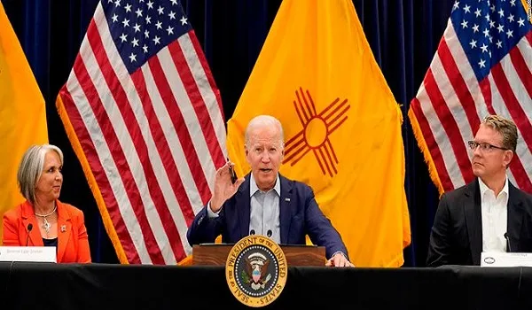 New Mexico : जंगल की आग का सामना करने के लिए बाइडेन ने बढ़ाई संघीय सहायता