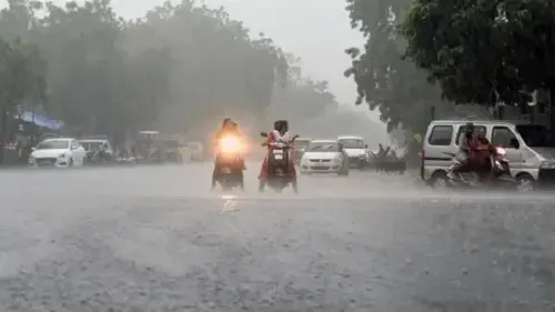 गुजरात में जबरदस्त बारिश, अलग-अलग घटनाओं में चार लोगों की मौत