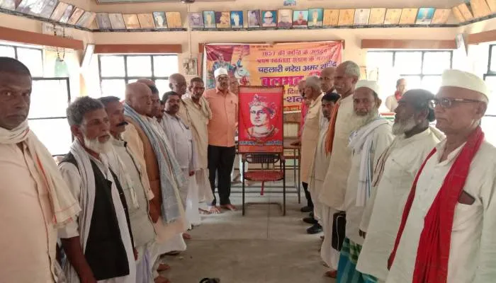 प्राचीन विरासत को भूल रही आज की युवा पीढ़ी: अनिल त्रिपाठी