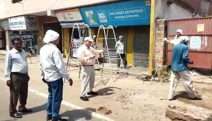 अयोध्या: मार्ग चौड़ीकरण को लेकर बोले डीएम- जिनके मकान टूटेंगे उन्हें मुआवजा, दुकान के बदले मिलेगी दुकान