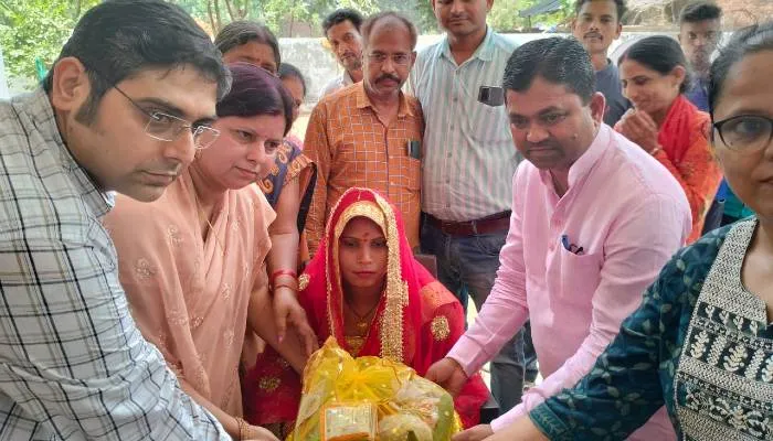 बाराबंकी: सांसद ने नवजात शिशुओं का कराया अन्नप्राशन संस्कार, महिलाओं की हुई गोद भराई