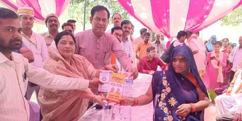 हरदोई: बूथ सशक्तीकरण संपर्क अभियान के दौरान बोलीं रजनी तिवारी- भाजपा एक कैडर आधारित पार्टी