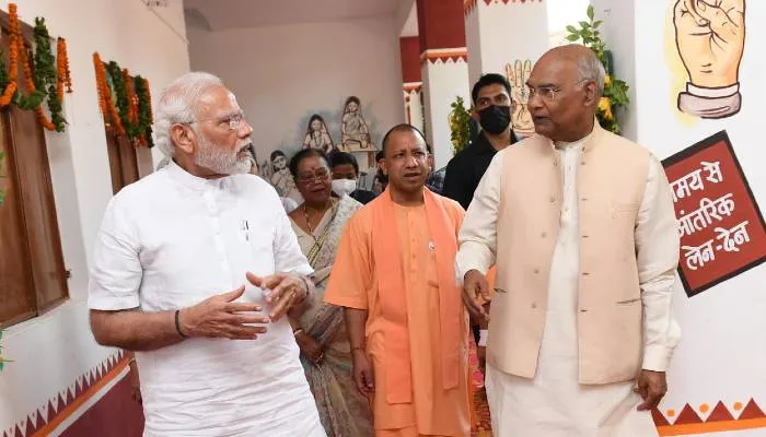 कानपुर में पीएम मोदी ने परिवारवाद पर बोला हमला, सीएम योगी ने कहा- बीमारू राज्य से ऊपर उठ रहा है यूपी