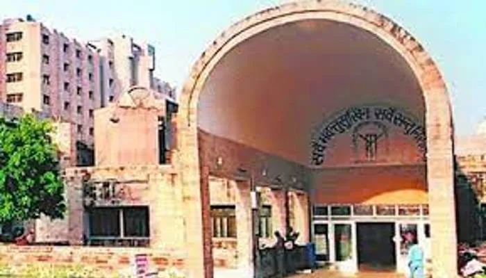 एसजीपीजीआई में आश्वासन के बाद क्रमिक अनशन कर रही नर्सों ने उठाया यह कदम, एनएसए ने दी चेतावनी