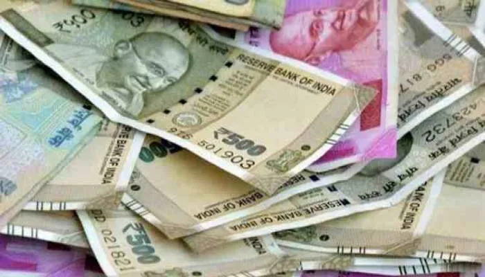 बाराबंकी: ट्रक ढाबे पर खड़ी कर दो लाख रुपए लेकर फरार हुआ चालक