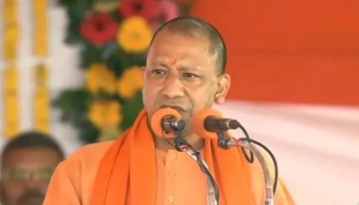 आजमगढ़ उपचुनाव में बोले सीएम योगी- हम विकास की बात करते हैं, वो वंशवाद की…