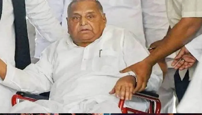 सपा संरक्षक मुलायम सिंह यादव की बिगड़ी तबीयत, अस्पताल में हुये भर्ती