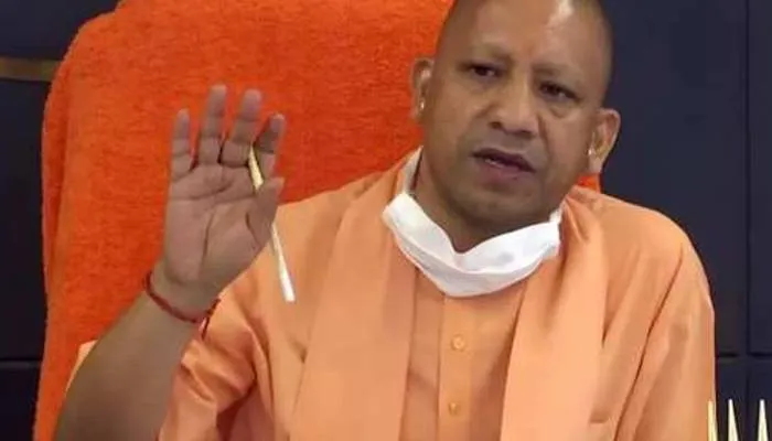 अब मुख्यमंत्री योगी कराएंगे देवरिया के बेटे का इलाज, सोशल मीडिया की खबर का लिया संज्ञान
