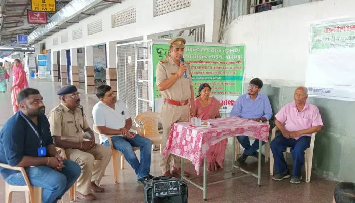 गोरखपुर: अंतर्राष्ट्रीय बाल श्रम निषेध दिवस पर बाल श्रम मुक्त भारत बनाने का लिया संकल्प