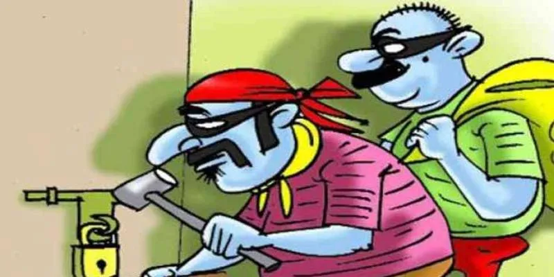 हरदोई: बेखौफ चोरों ने दुकानों का ताला तोड़कर पार किये हजारों का समान, इलाके में सनसनी