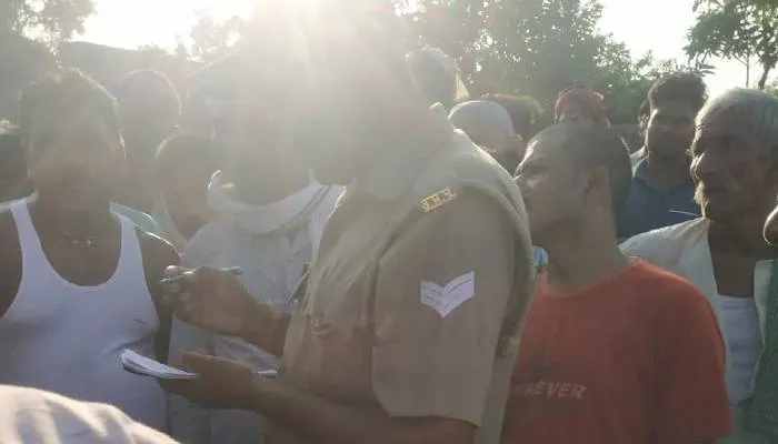 बहराइच: सामान खरीद रहे छात्र की छज्जा गिरने से मौत, लिंटर खोलते समय हुआ हादसा