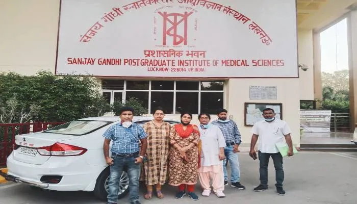 लखनऊ: एसजीपीजीआई प्रशासन के साथ हुई बातचीत रही बेनतीजा, कल से काला फीता बांध विरोध दर्ज कराएंगी नर्सें