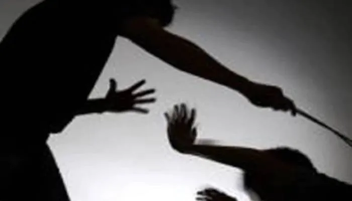कन्नौज: महाविद्यालय के शिक्षकों ने दो छात्रों को बंधक बनाकर पीटा