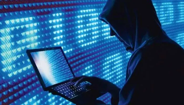 लखनऊ: साइबर ठग कर रहे राजधानी वासियों को कंगाल, लखनऊ पुलिस के लिये बनी चुनौती