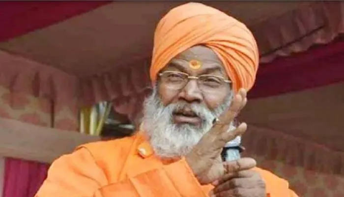शुक्रवार को पत्थर फेंके जायेंगे तो शनिवार को बुलडोजर गरजेगा: साक्षी महाराज