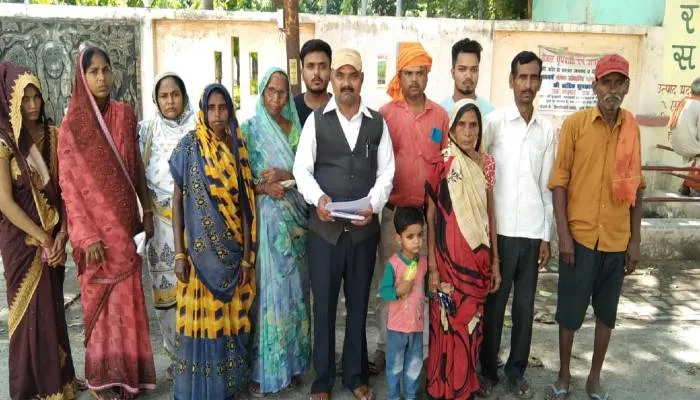 हरदोई: प्रधानमंत्री शहरी आवास योजना पर उठे सवाल, डूडा और तहसील प्रशासन सरकार को दिखा रहा आईना