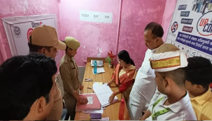 हरदोई: राज्य मंत्री रजनी तिवारी ने विधायक रानू सिंह के साथ किया पाली थाने का निरीक्षण
