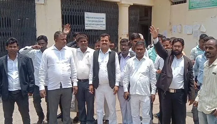 गोरखपुर: निषाद युवा वाहिनी ने जिलाधिकारी को सौंपा 4 सूत्रीय मांग पत्र