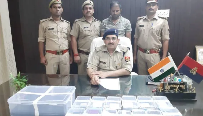 बाराबंकी: छात्रों को शिकार बनाने वाले शातिर चोर को पुलिस ने किया गिरफ्तार