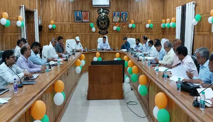 बहराइच: मार्ग चौड़ीकरण के लिए काटे जायेंगे 2250 पेड़, नहीं मिला क्लीयरेंस