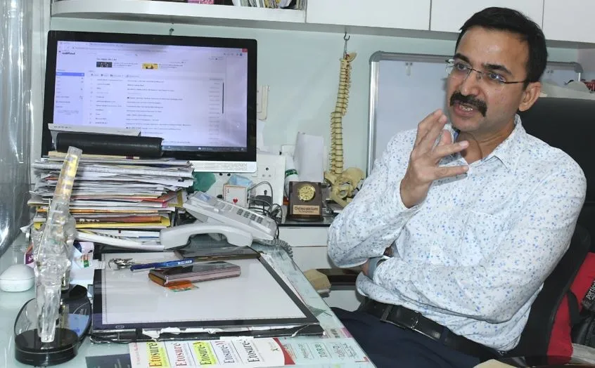 बरेली: वरिष्ठ हड्डी रोग विशेषज्ञ सिखाएंगे कूल्हा और घुटना प्रत्यारोपण की बारीकियां