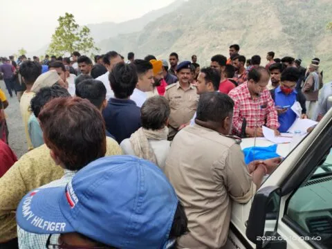 नहीं जाती ओखलकांडा सड़क हादसे में मां-बेटे समेत पांच की जान, अगर बदहाल सड़क, खराब नेटवर्क और अस्पताल में सुविधाओं का टोटा दूर कर देती सरकार