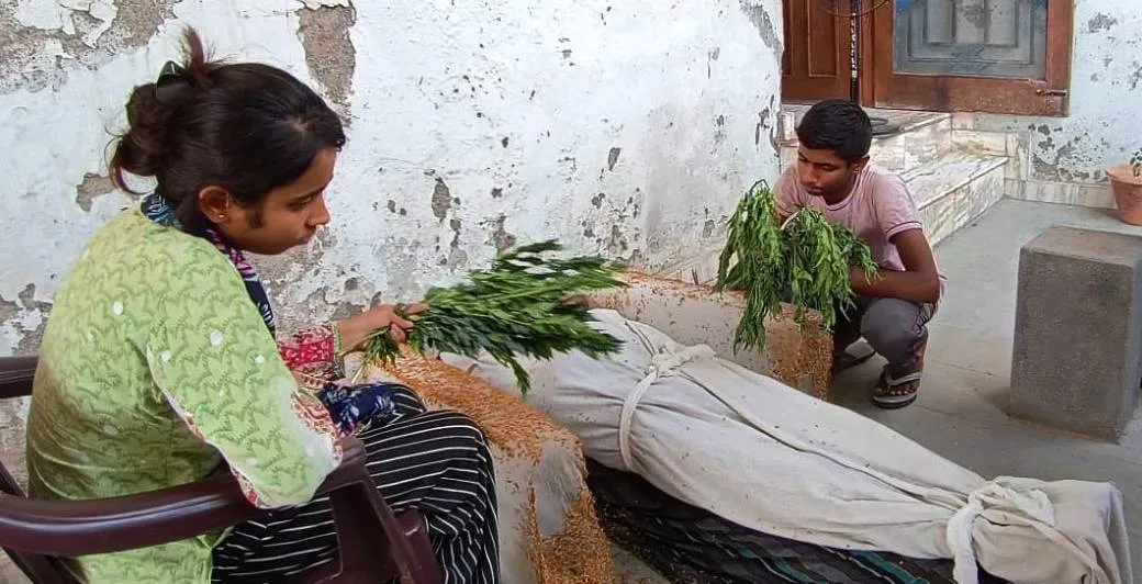 हल्द्वानी: सुहागन होकर भी विधवा रही..पति ने मौत पर भी मुखाग्नि न दी