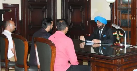 नैनीताल: नशा उन्मूलन के खिलाफ पुलिस-प्रशासन के साथ मिलकर साझी रणनीति तैयार करे रेडक्रॉस सोसाइटी : राज्यपाल लेफ्टिनेंट जनरल गुरमीत सिंह