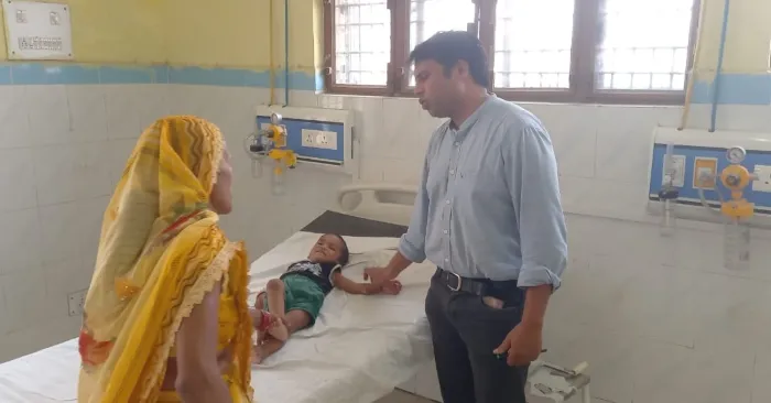 अयोध्या: भीषण गर्मी का मासूमों पर कहर, बच्चों में बढ़ी उल्टी व दस्त की समस्या
