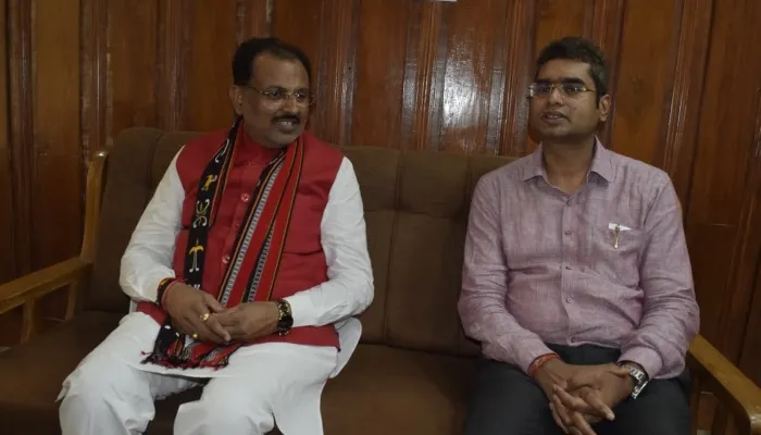 जो कानून हाथ में लेगा, उसे नहीं छोड़ेंगे: रघुराज सिंह