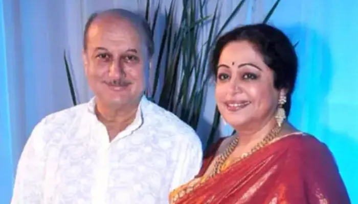 अनुपम खेर ने वाइफ किरण को बर्थडे किया विश, फोटो शेयर कर दिखाया प्यार