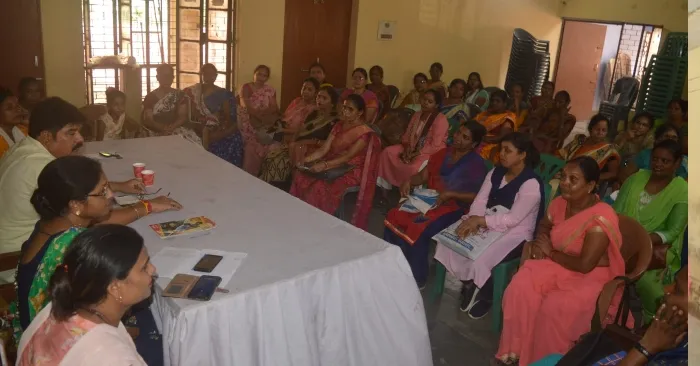 अयोध्या: प्रेस क्लब में आंगनबाड़ी व सहायिकाओ बहनों की समस्याओं को लेकर हुई बैठक, सीडीपीओ के तबादले की उठी मांग