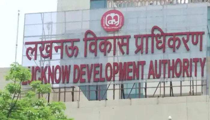मुख्तार और दाऊद की अवैध बिल्डिंग बनाने वाले अफसरों की आई शामत, LDA से मांगी रिपोर्ट