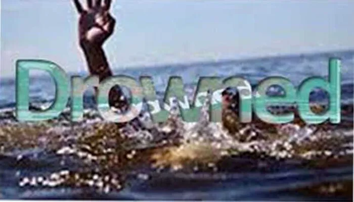 प्रयागराज : तीन किशोर गंगा में डूबे, गोताखोर तलाश में जुटे