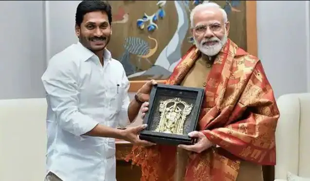 आंध्र प्रदेश के CM जगन मोहन रेड्डी YSR कांग्रेस के आजीवन अध्यक्ष चुने गए