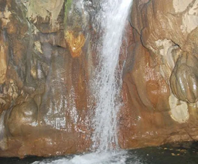 बागेश्वर: कांडा की कल्याण सुंदर शिव गुफा शीघ्र होगी पर्यटन नक्शे पर