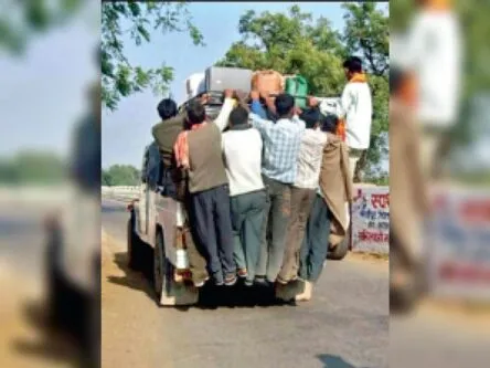 गरमपानी: मुनाफे के फेर में यात्रियों की जिंदगी से किया जा रहा खिलवाड़