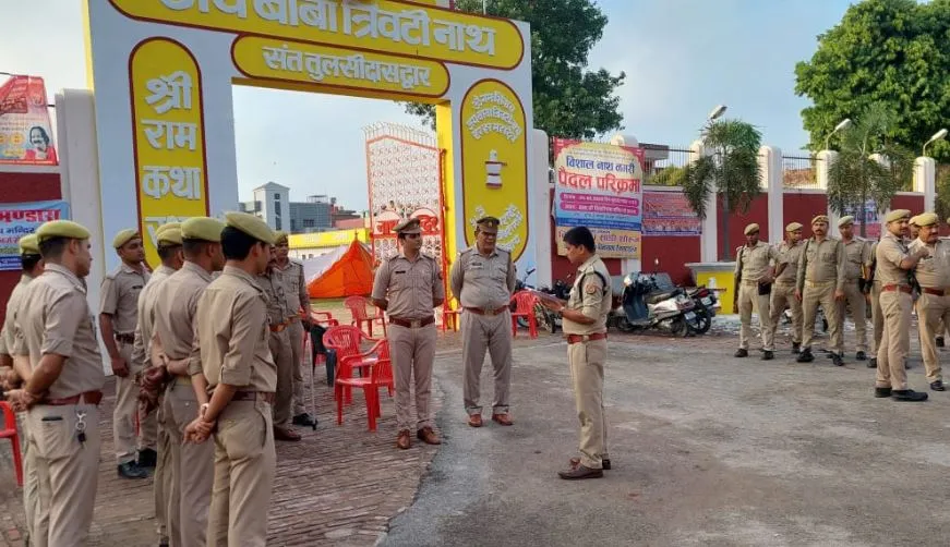 बरेली: एसपी सिटी ने नाथ मंदिरों में जाकर लिया स्थिति का जायजा, दिए ये दिशा निर्देश