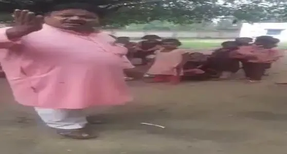 बरेली: हेडमास्टर पर लगा महिला शिक्षकों पर अश्लीलता का आरोप, स्कूल में बवाल, हुआ सस्पेंड