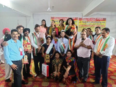 हल्द्वानी: 315 प्रतिभागियों को पछाड़कर ज्योति और खुशबू के सिर सजा गोल्डी मेहंदी क्वीन प्रतियोगिता का ताज