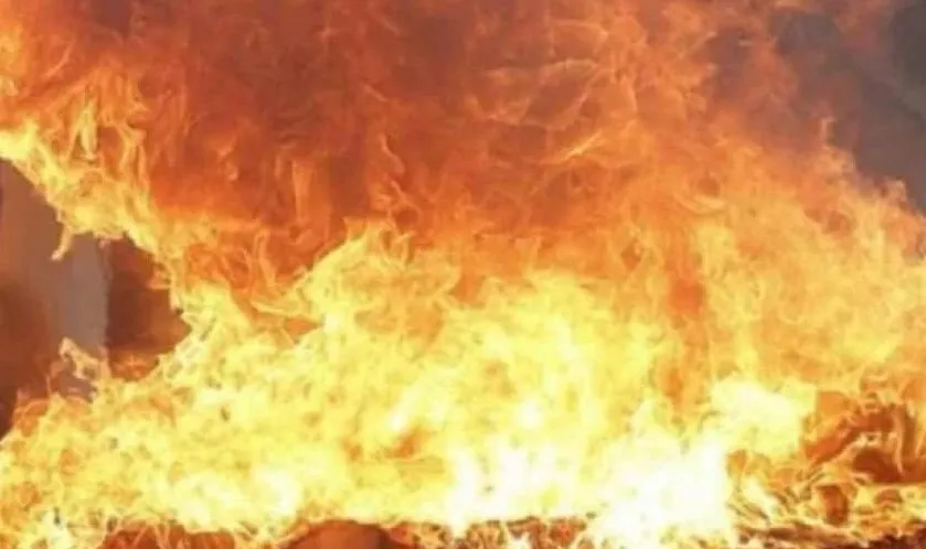 मोमबत्ती की फैक्ट्री में आग लगने से तीन लोगों की मौत, कई घायल