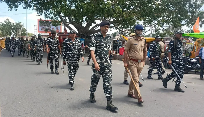 अयोध्या: सरयू नदी में की गई बैरिकेडिंग, PAC, RAF और CRPF तैनात