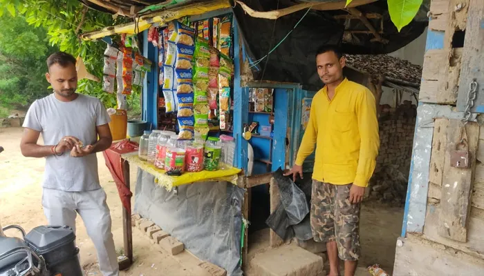 अयोध्या: नशेड़ियों का बोलबाला, आए दिन दुकानों में करते रहते है चोरी