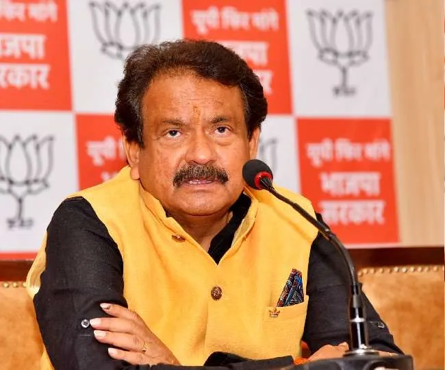 आगरा : भाजपा सांसद ने अखिलेश को बताया ‘ट्विटर पुत्र’, सपा को लेकर कही यह बड़ी बात