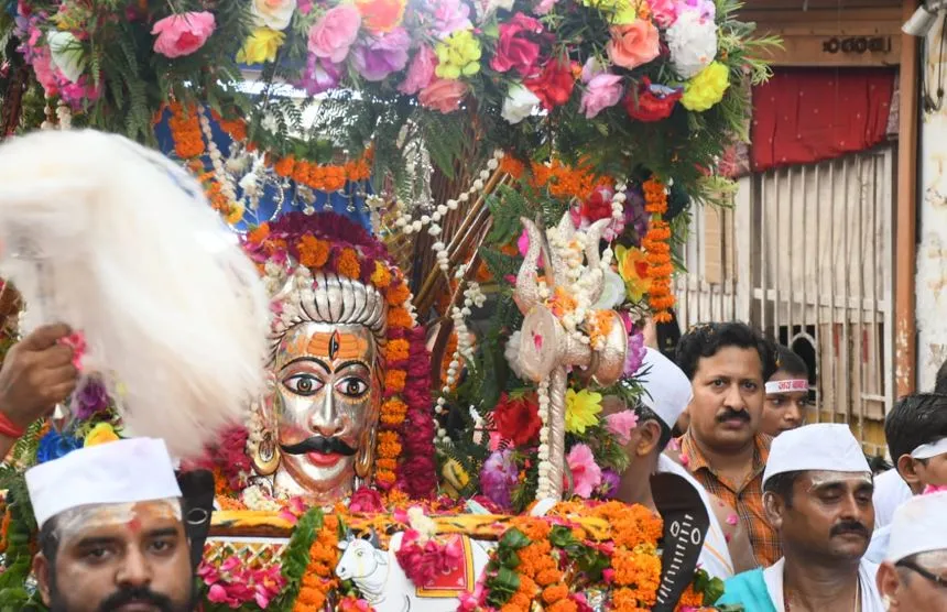 बरेली: धूमधाम से निकली अवंतिका नरेश बाबा महाकाल की पालकी शोभायात्रा