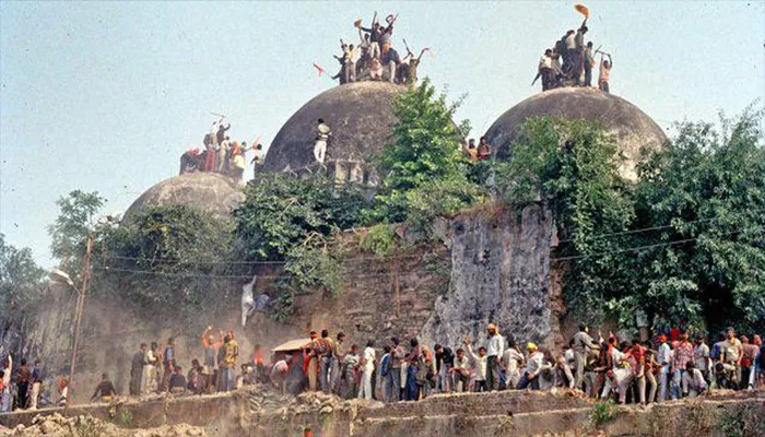 बाबरी मस्जिद विध्वंस केस: अभियुक्तों को बरी करने के खिलाफ HC में याचिका दायर, सुनवाई आज