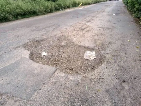हल्द्वानी की इस खस्ताहाल सड़क के मामले में मंडी परिषद के अधिकारियों गिर सकती है गाज… देखें VIDEO