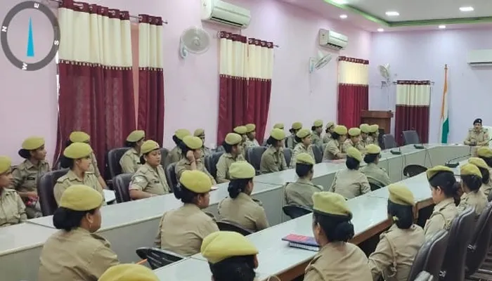बाराबंकी: महिला अपराधों के प्रति सतर्क और संवेदनशील रहे हैं महिला बीट अधिकारी