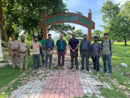 बहराइच : पानी में रहने वाले जीवों की स्थिति समझने देहरादून से पहुंची एक्सपर्ट टीम