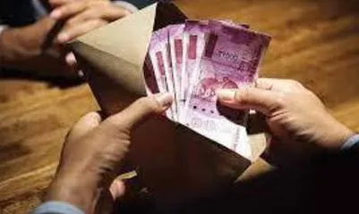 पीलीभीत: आउटसोर्सिंग कर्मियों को नहीं मिला भुगतान, तय सीमा भी हुई समाप्त